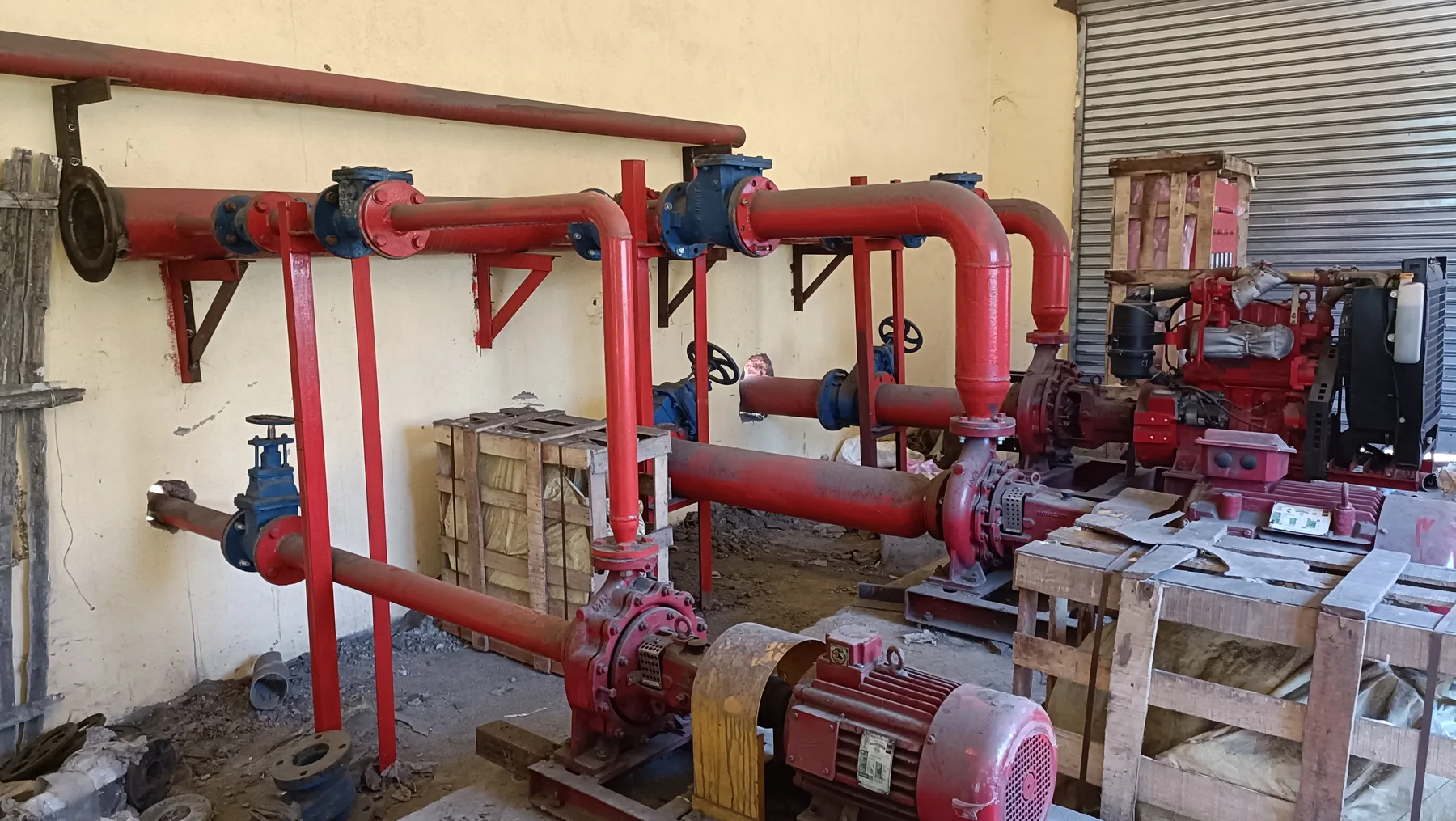 Fire fighting piping arrangement installed at an industrial facility